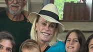 Ana Maria Braga aparece em foto rara junto com a filha e os netos - Foto: Reprodução / Instagram