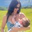 Sthefany Brito com o filho