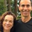 César Tralli encontra fotos na infância com a mãe, Edna Tralli