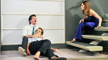 Crô chora a morte do cozinheiro Fred na mansão de Tereza Cristina - João Miguel Júnior/TV Globo